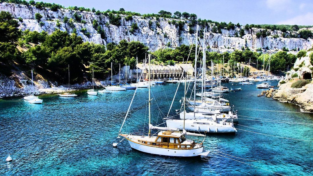 La Calanque De Port Miou Parc National Des Calanques Cassis Parc La Calanque De Port Miou Parc National Des Calanques Cassis Parc